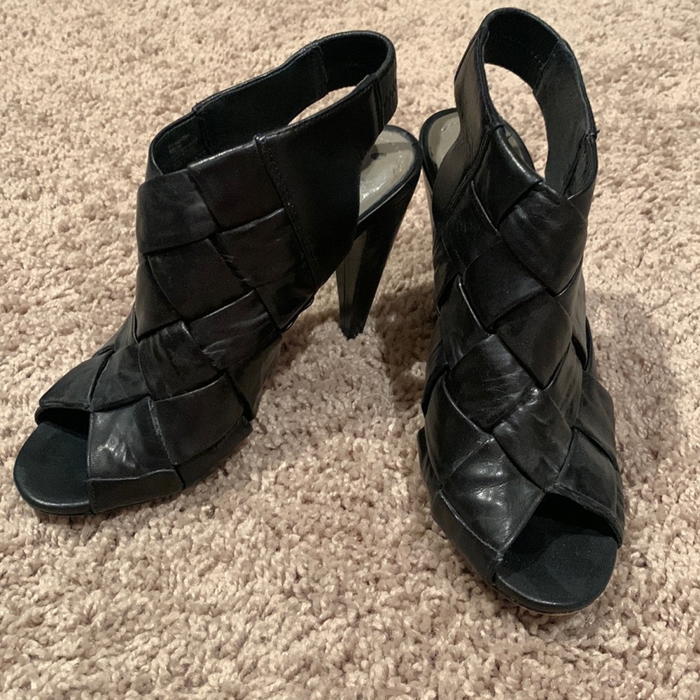 Vince Camuto black leather caged heel